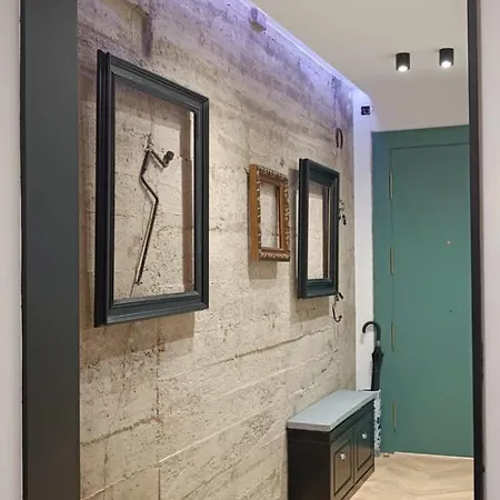 En El Centro De *